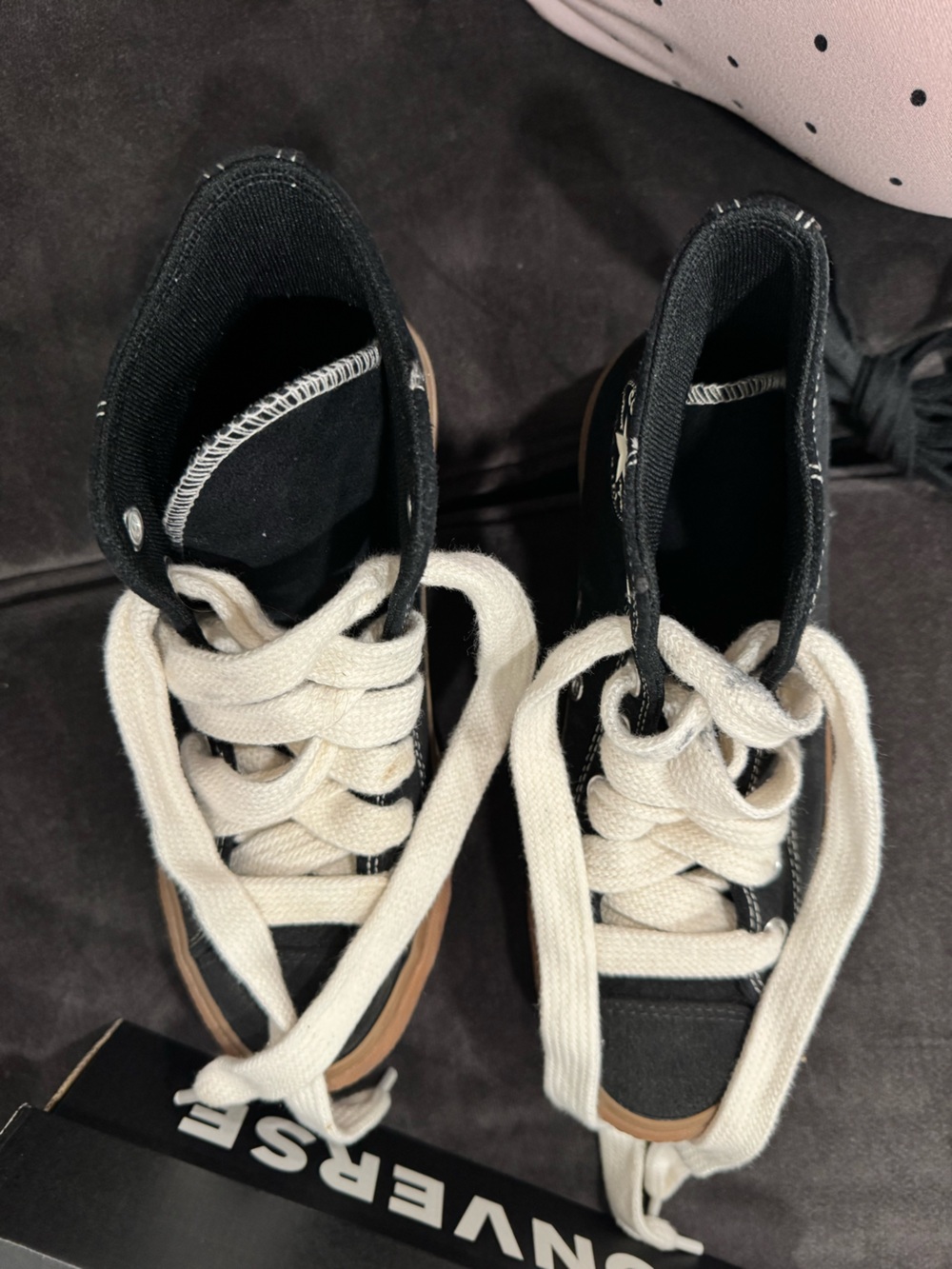 Women's Chuck Taylor All Star High Black Gum Honey Size 6 - Picture 3 of 8